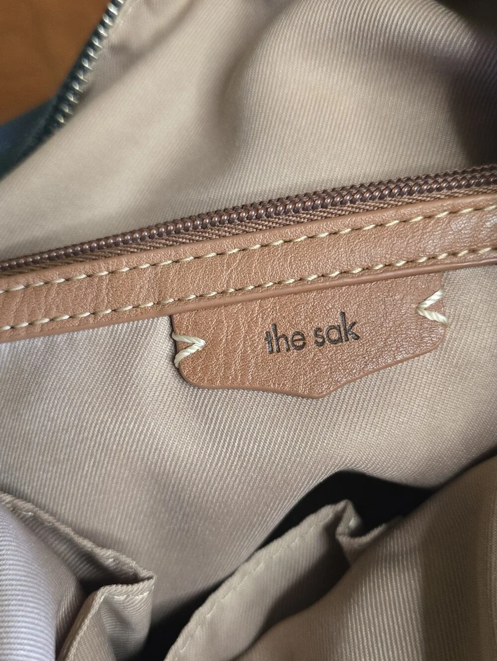 The Sak sak los